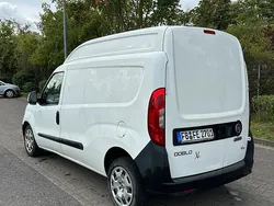 Weiß Gebraucht 2016 Fiat Doblò Van / Kleinbus | 10.000 €