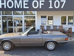Grau Gebraucht 1985 Mercedes SL380 Cabrio | 39.950 €