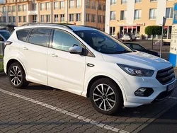 Weiß Gebraucht 2018 Ford Kuga SUV | 13.500 € (Etwas zu teuer)