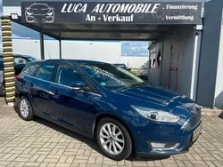 Blau Gebraucht 2016 Ford Focus Titanium Kombi | 9.999 € (Fairer Preis)