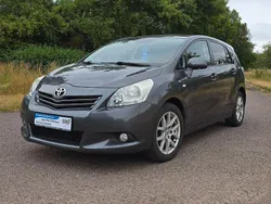 Grau Gebraucht 2010 Toyota Verso Executive Van / Kleinbus | 5.999 € (Superpreis)