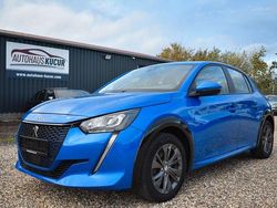 Blau Gebraucht 2021 Peugeot e-208 Active Kleinwagen | 14.995 € (Fairer Preis)