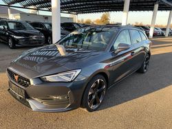 Grau Gebraucht 2024 Cupra Leon Limousine | 29.200 € (Fairer Preis)