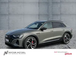 Chronosgrau metallic Gebraucht 2024 Audi Q8 e-tron Advanced Plus SUV | 59.970 € (Superpreis)