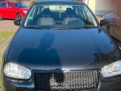 Schwarz Gebraucht 2001 VW Golf IV Sport Kleinwagen | 2.000 € (Fairer Preis)