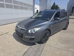 Grau Gebraucht 2009 Hyundai i30 Classic Kombi | 3.490 € (Fairer Preis)