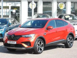 Rot Gebraucht 2024 Renault Arkana Techno SUV | 25.980 € (Fairer Preis)