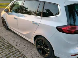 Weiß Gebraucht 2017 Opel Zafira OPC Van / Kleinbus | 14.500 € (Fairer Preis)