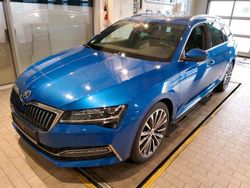 Blau Gebraucht 2022 Skoda Superb LAURIN & KLEMENT Kombi | 34.970 € (Teuer)