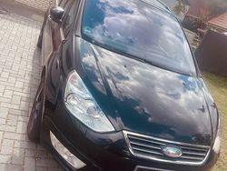 Schwarz Gebraucht 2011 Ford Galaxy Titanium Van / Kleinbus | 6.000 € (Fairer Preis)