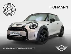 White silver metallic Gebraucht 2022 Mini Cooper S Classic Kleinwagen | 25.823 € (Guter Preis)
