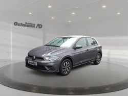 Rauchgrau metallic Gebraucht 2022 VW Polo Life Kleinwagen | 16.420 € (Guter Preis)