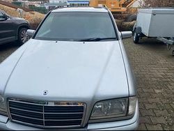 Silber Gebraucht 2000 Mercedes C220 Kombi | 8.990 €