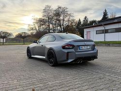 Grau Gebraucht 2024 BMW M2 M Performance Coupé | 69.999 €