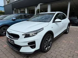 Weiß Gebraucht 2022 Kia XCeed Vision SUV | 22.490 € (Fairer Preis)