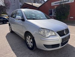 Silber Gebraucht 2005 VW Polo Comfortline Limousine | 1.150 € (Fairer Preis)