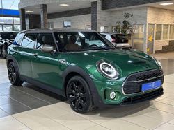 Grün british racing green iv metallic (metallic) Gebraucht 2021 Mini Cooper SD Clubman Kombi | 21.440 € (Fairer Preis)