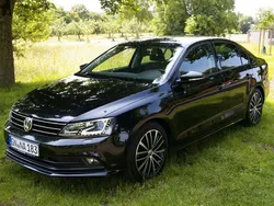 Schwarz Gebraucht 2015 VW Jetta Limousine | 10.990 € (Fairer Preis)