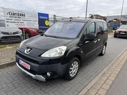 Schwarz Gebraucht 2009 Peugeot Partner Tepee Family Van / Kleinbus | 3.999 € (Fairer Preis)