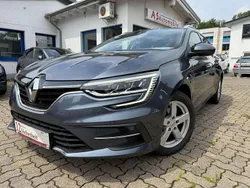 Grau Gebraucht 2021 Renault Mégane GrandTour Business Kombi | 14.949 € (Superpreis)