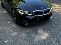 Schwarz Gebraucht 2019 BMW 320 M Sport Limousine | 32.200 € (Fairer Preis)