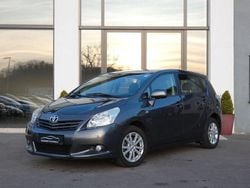Grau Gebraucht 2010 Toyota Verso Edition Van / Kleinbus | 5.370 € (Guter Preis)