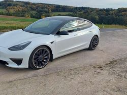 Weiß Gebraucht 2022 Tesla Model 3 Limousine | 33.333 € (Fairer Preis)