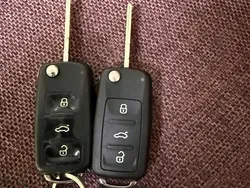 Schwarz Gebraucht 2011 VW Touran Van / Kleinbus | 6.200 € (Fairer Preis)