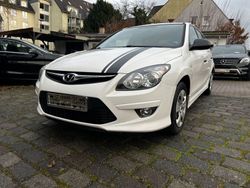 Weiß Gebraucht 2012 Hyundai i30 Classic Limousine | 3.990 € (Fairer Preis)