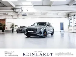 Chronosgrau metallic Gebraucht 2023 Audi e-tron Black Edition SUV | 42.960 € (Fairer Preis)