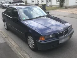 Blau Gebraucht 1992 BMW 316 Limousine | 1.299 €