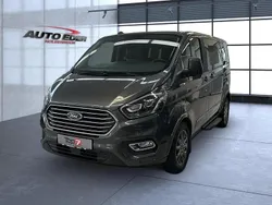 Grau Gebraucht 2021 Ford Tourneo Custom Titanium X Van / Kleinbus | 38.880 € (Fairer Preis)