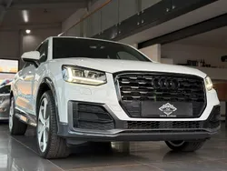 Weiß Gebraucht 2019 Audi Q2 S-Line SUV | 25.900 € (Etwas zu teuer)