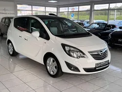 Weiß Gebraucht 2011 Opel Meriva Van / Kleinbus | 6.990 € (Etwas zu teuer)