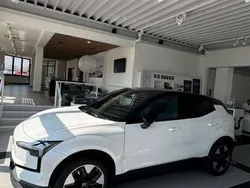 Crystal white Gebraucht 2024 Volvo EX30 Plus SUV | 34.750 € (Guter Preis)