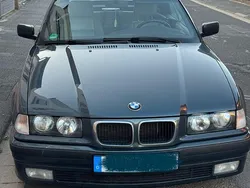 Grün Gebraucht 1997 BMW 318 Cabriolet Cabrio | 5.000 € (Fairer Preis)