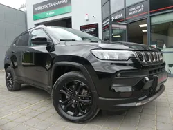 Black clear coat (metallic) Gebraucht 2023 Jeep Compass SUV | 23.800 € (Superpreis)