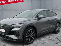 Grau Neu 2025 Audi Q4 Sportback e-tron Sport SUV | 69.585 €