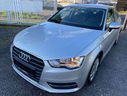Eissilber metallic Gebraucht 2013 Audi A3 Ambition Kleinwagen | 8.160 € (Guter Preis)