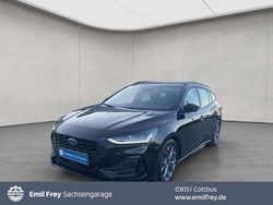 Agate black metallic Gebraucht 2024 Ford Focus ST-Line Kombi | 23.440 € (Superpreis)