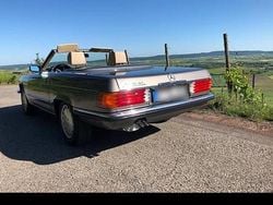 Grau Gebraucht 1986 Mercedes SL420 Cabrio | 39.900 €