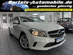 Calcitweiss unilack Gebraucht 2015 Mercedes A160 Urban Limousine | 14.850 € (Etwas zu teuer)