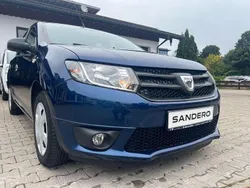 Blau Gebraucht 2017 Dacia Sandero Ambiance Kleinwagen | 6.290 € (Fairer Preis)