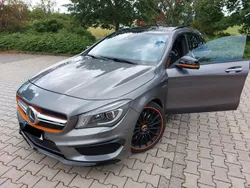 Grau Gebraucht 2015 Mercedes CLA45 AMG Shooting Brake AMG Kombi | 29.750 € (Teuer)