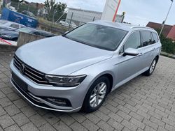 Silber Gebraucht 2023 VW Passat Kombi | 23.790 € (Superpreis)