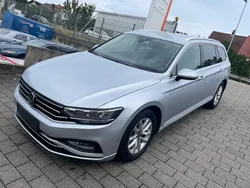 Silber Gebraucht 2023 VW Passat Kombi | 23.490 € (Superpreis)
