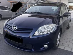 Blau Gebraucht 2011 Toyota Auris Edition Limousine | 3.500 € (Fairer Preis)