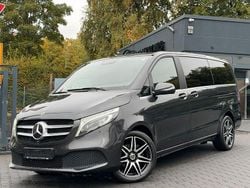 Grau Gebraucht 2022 Mercedes V300 Van / Kleinbus | 45.490 € (Guter Preis)