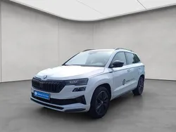 Weiß Gebraucht 2025 Skoda Karoq SportLine SUV | 34.970 € (Fairer Preis)