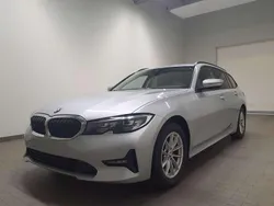 Glaciersilber Gebraucht 2021 BMW 318 Advantage Kombi | 22.600 € (Guter Preis)